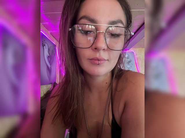 Capturi de ecran de difuzare Mini-Molly69x