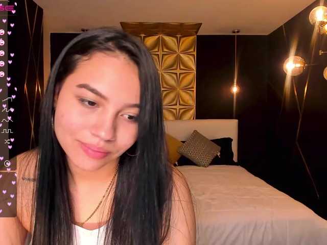 Capturi de ecran de difuzare MollyJones1