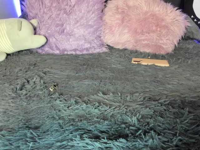 Capturi de ecran de difuzare MollyRick