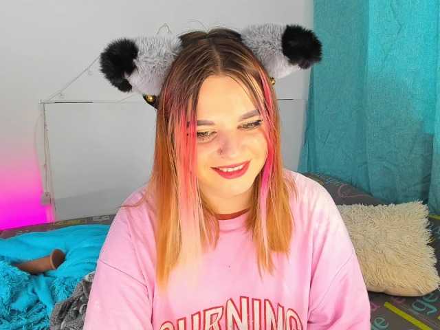 Capturi de ecran de difuzare MollyXShenn