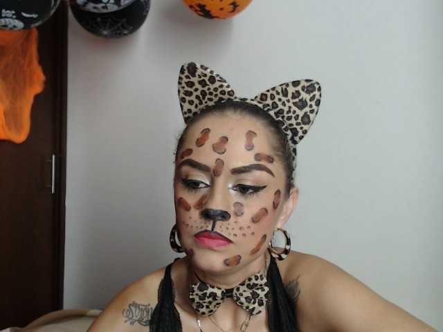 Capturi de ecran de difuzare MonaBurning