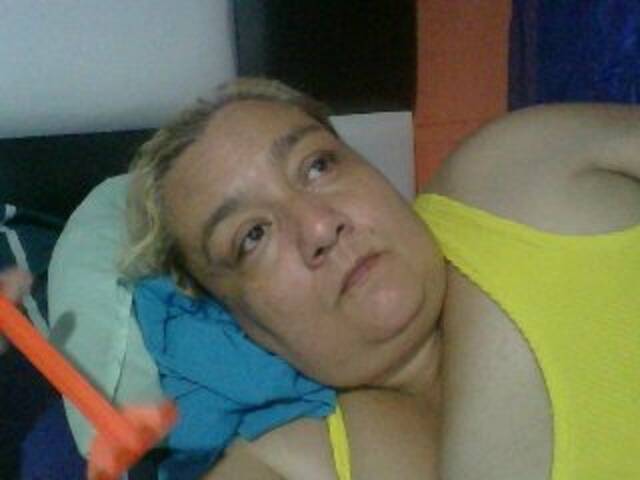 Capturi de ecran de difuzare monalindagold