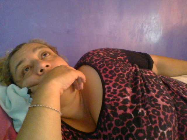 Capturi de ecran de difuzare monalindagold