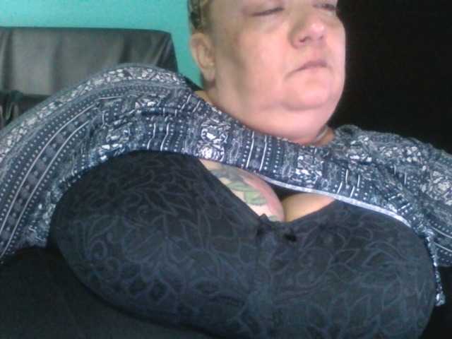 Capturi de ecran de difuzare monalindagold