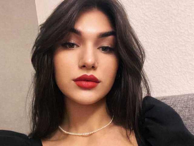 Fotografie a profilului monica-beluch