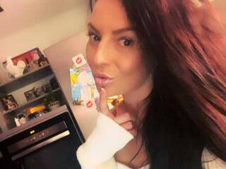 Chat video erotic MonicaGucci