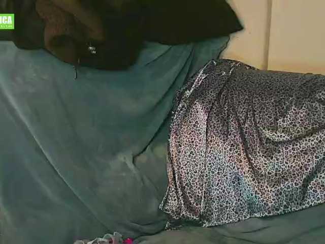 Capturi de ecran de difuzare monicalushx