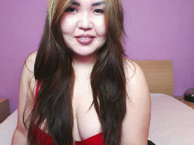 Capturi de ecran de difuzare Monicasilly