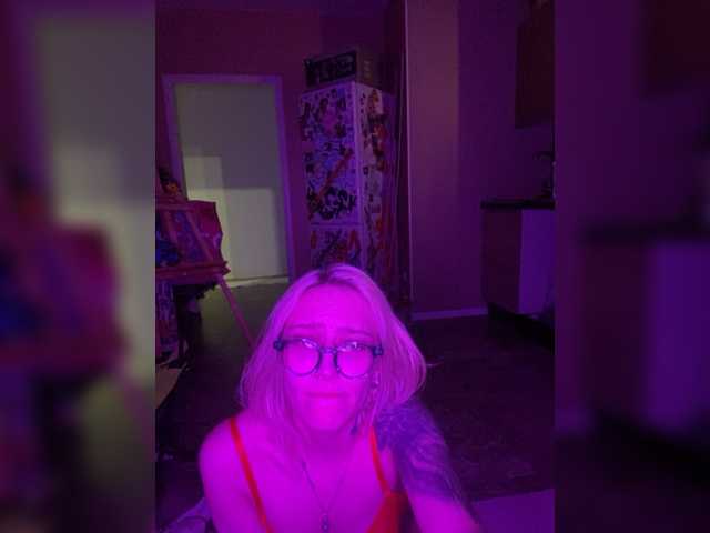 Capturi de ecran de difuzare moonkitten23