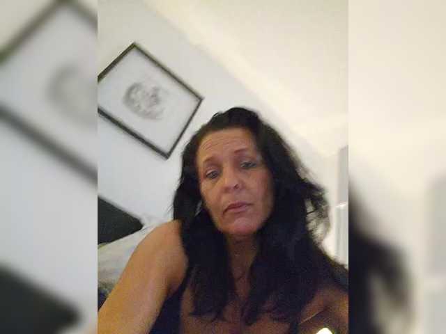 Capturi de ecran de difuzare Nadjia74
