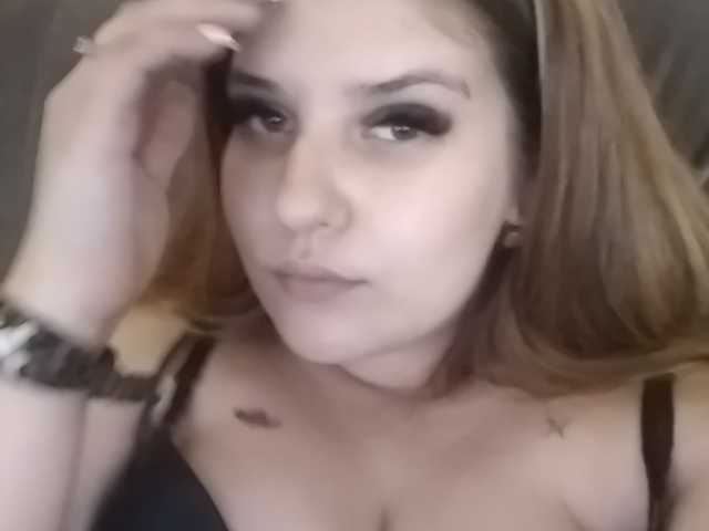 Capturi de ecran de difuzare NatalieRise