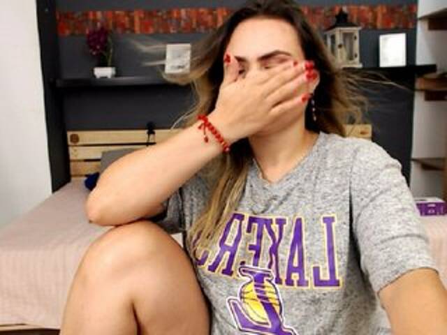 Capturi de ecran de difuzare natashaconnor