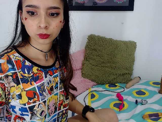 Fotografii natural_mia Hey!!! GOODMORNING ... My pussy need vibes for ride my bigtoy/pvt OPEN #lovense #lush on. #teen #young #latina #anal