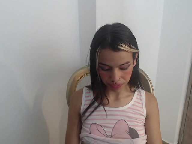 Capturi de ecran de difuzare NatyBernett