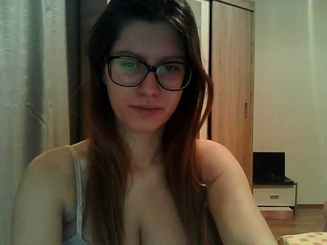 Capturi de ecran de difuzare NaughtyAlena