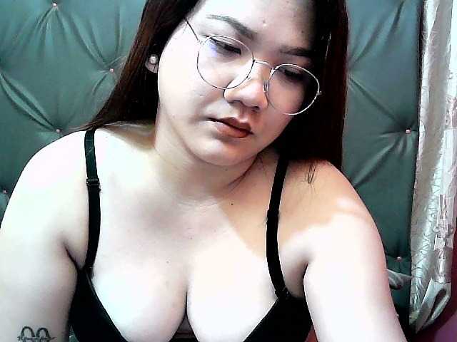 Capturi de ecran de difuzare naughtynova69