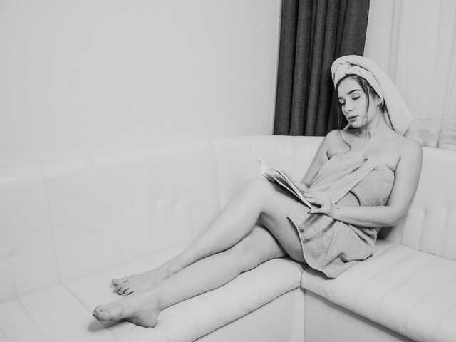 Fotografie a profilului NaughtyyLinda