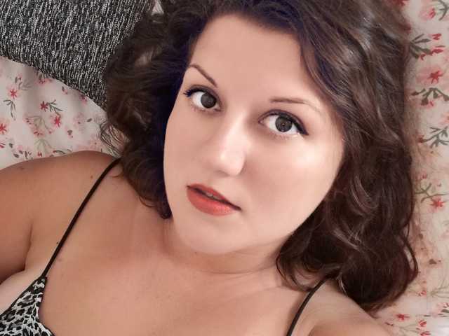 Fotografie de profil NawtyCurves