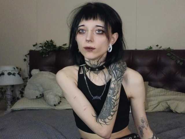 Capturi de ecran de difuzare NeyaLette96
