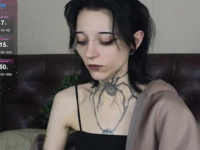 Capturi de ecran de difuzare NeyaLette96