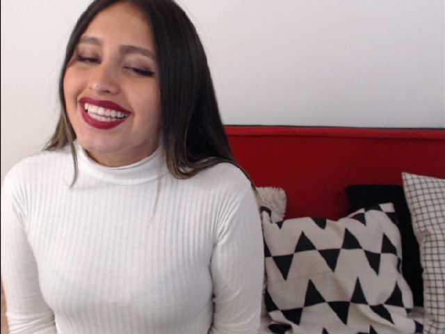Capturi de ecran de difuzare NickyAdams