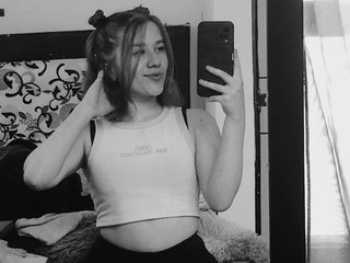 Chat video erotic NicollePetit
