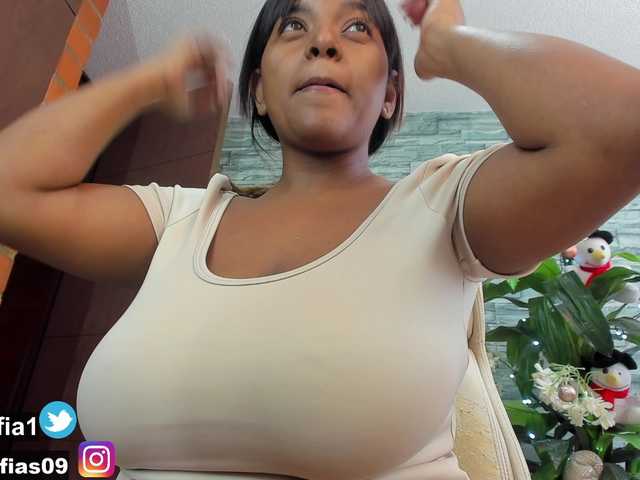 Capturi de ecran de difuzare NicolleSofia