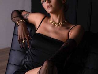 Chat video erotic NikaChase