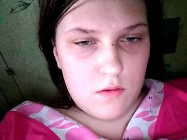 Capturi de ecran de difuzare NikaMonroe