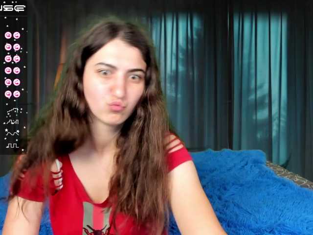Capturi de ecran de difuzare Nikki-Teylor