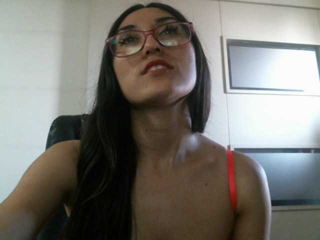 Capturi de ecran de difuzare Ninimoon