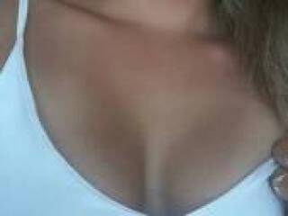 Chat video erotic nnefertiti