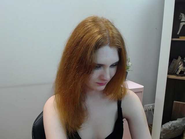 Capturi de ecran de difuzare Noemi-Love