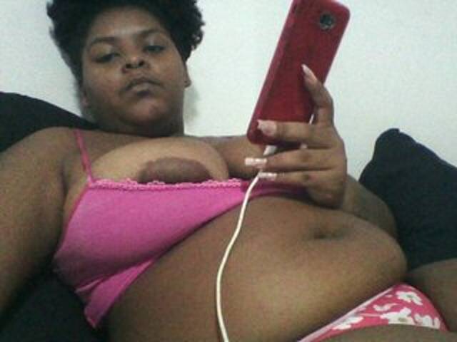 Capturi de ecran de difuzare NolaCute