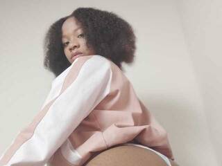 Chat video erotic NuruAziza