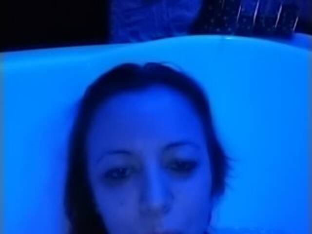 Capturi de ecran de difuzare Olia-beng