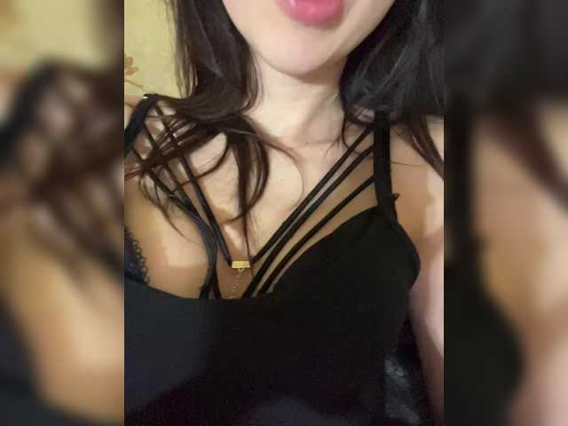 Capturi de ecran de difuzare OneGirlSex
