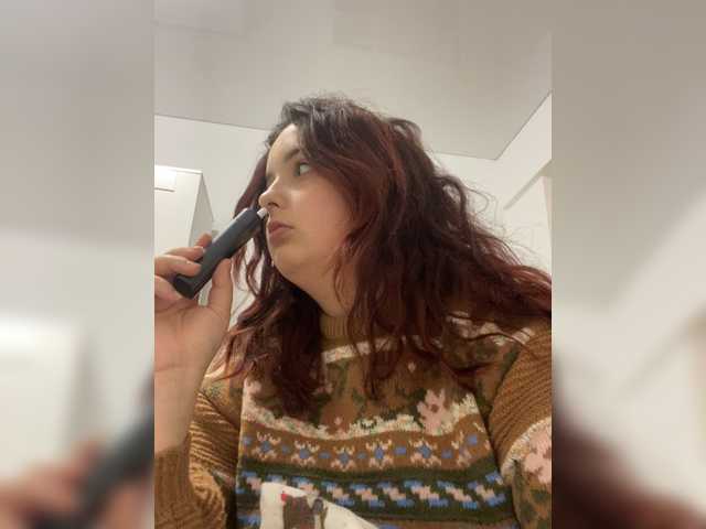 Capturi de ecran de difuzare OpheliaMeoow