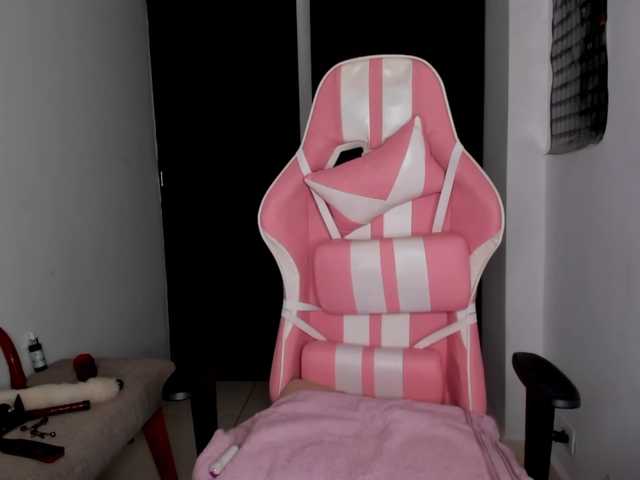 Capturi de ecran de difuzare OrgasmicGirls69