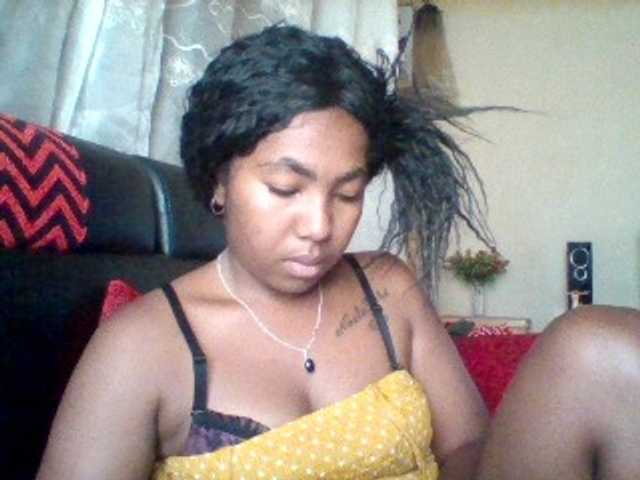 Capturi de ecran de difuzare Ornellah