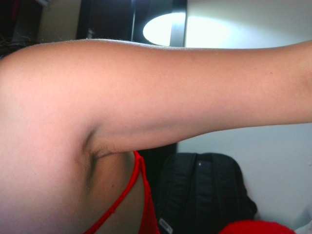 Capturi de ecran de difuzare HotSpaceGirl