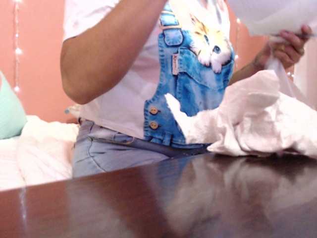 Capturi de ecran de difuzare pamelamiller