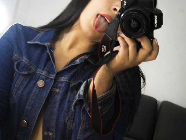 Fotografie a profilului paula-squirt
