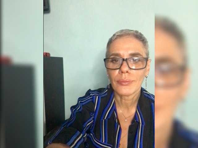 Capturi de ecran de difuzare Pauline7