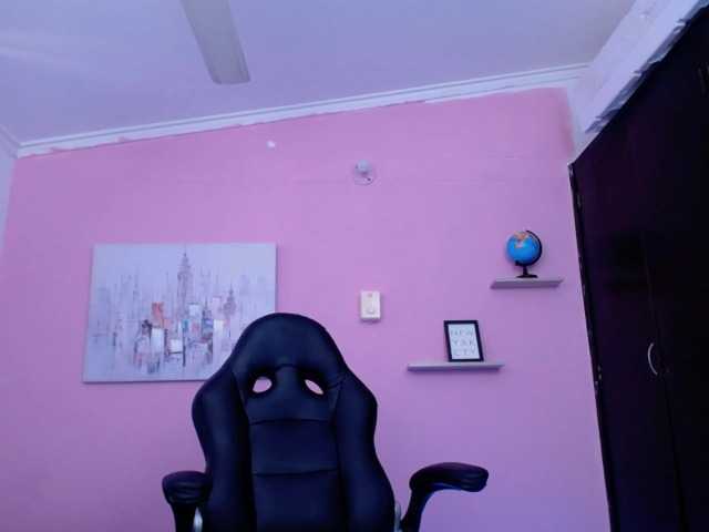 Capturi de ecran de difuzare pervertabby
