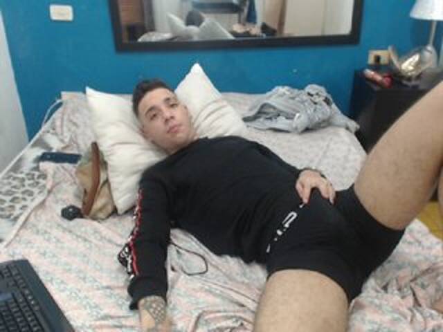 Capturi de ecran de difuzare perverted-69