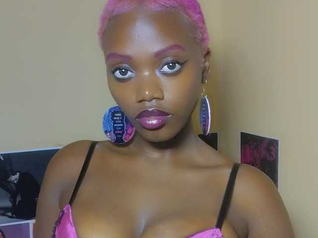 Fotografie a profilului PinkDomina01