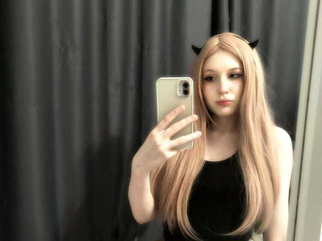 Fotografie a profilului your_girlfriend-xxx