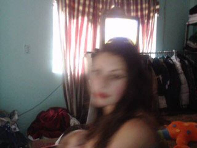 Capturi de ecran de difuzare playfullsexxx