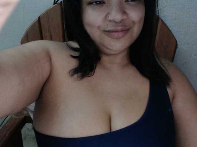 Capturi de ecran de difuzare poisongirl666